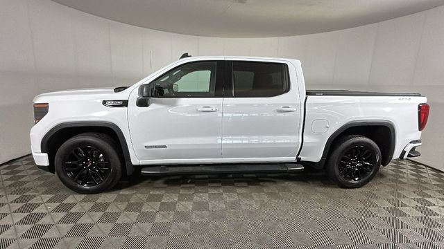 Used 2023 GMC Sierra 1500 Elevation w/ LPO, Elevation Black Package AWD/4WD image 5