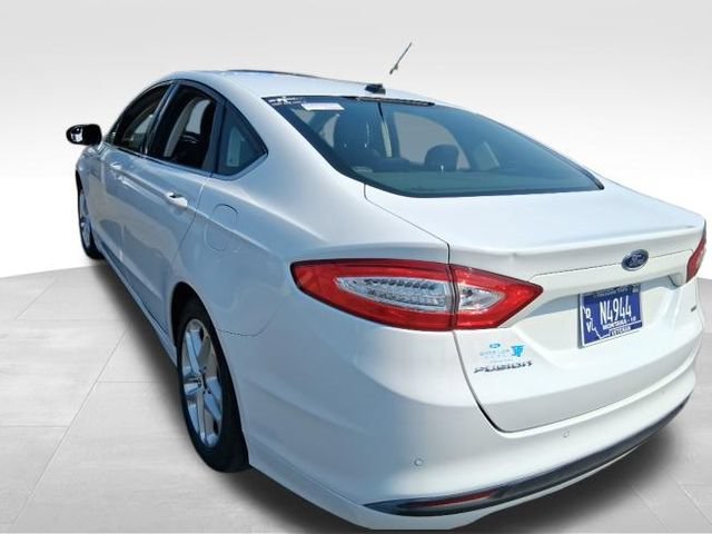 Used 2015 Ford Fusion SE FWD image 14