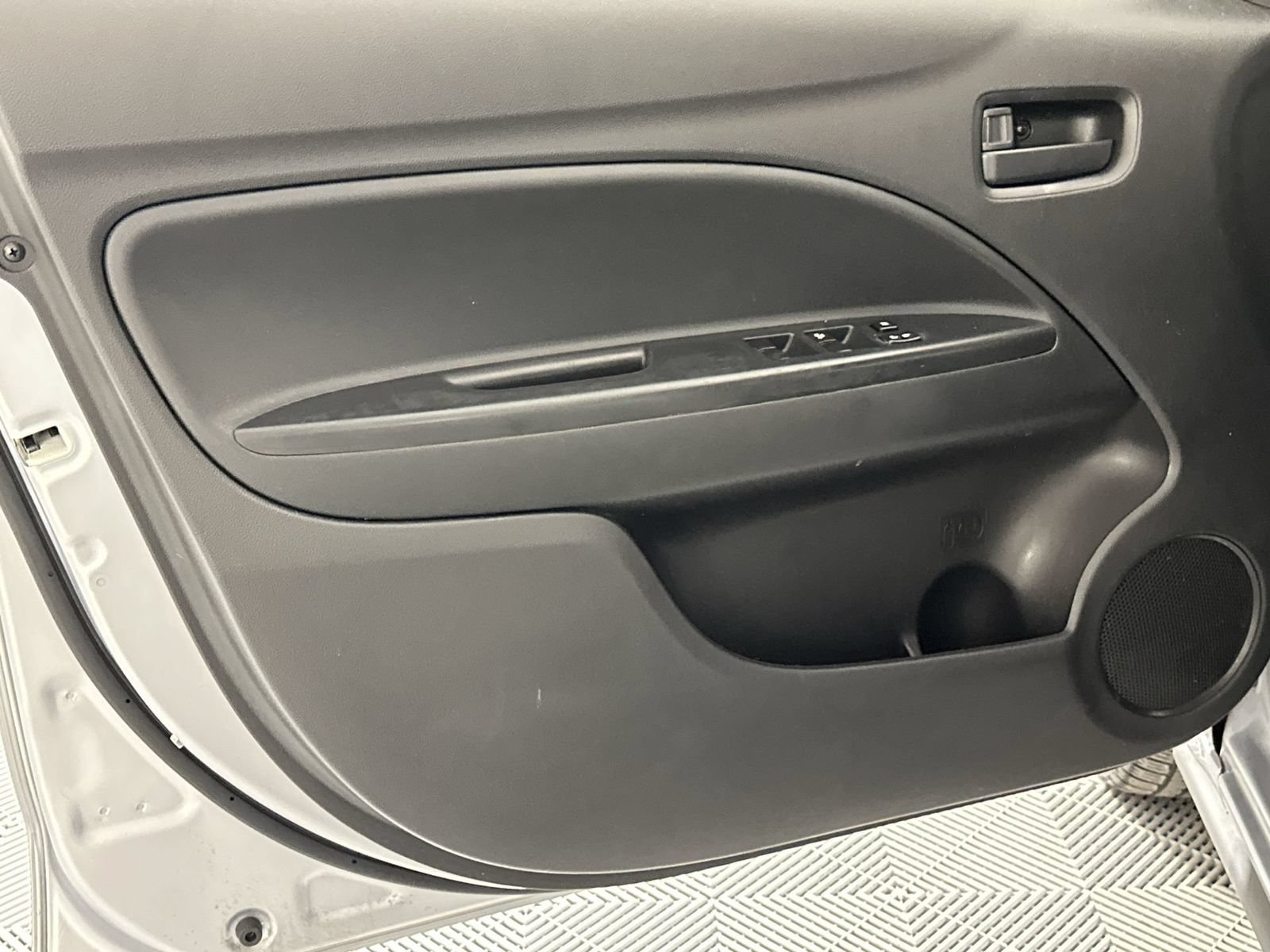 Used 2024 Mitsubishi Mirage G4 ES FWD image 28