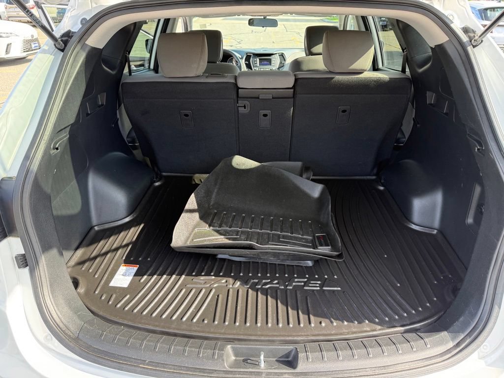 Used 2018 Hyundai Santa Fe Sport w/ Cargo Package AWD/4WD image 33