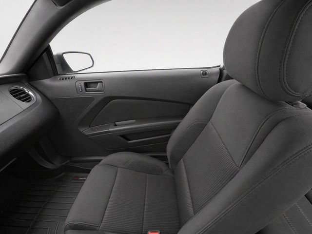 Used 2014 Ford Mustang Coupe RWD image 16