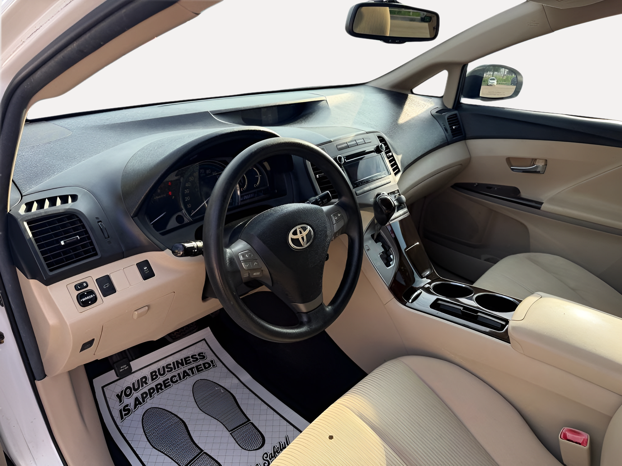 Used 2012 Toyota Venza LE w/ LE Convenience Pkg FWD image 9