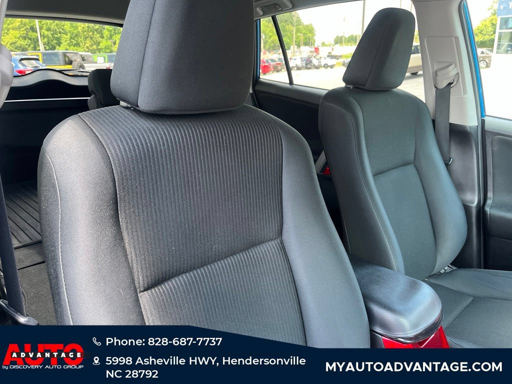 Used 2017 Toyota RAV4 LE w/ All Weather Liner Package AWD/4WD image 27