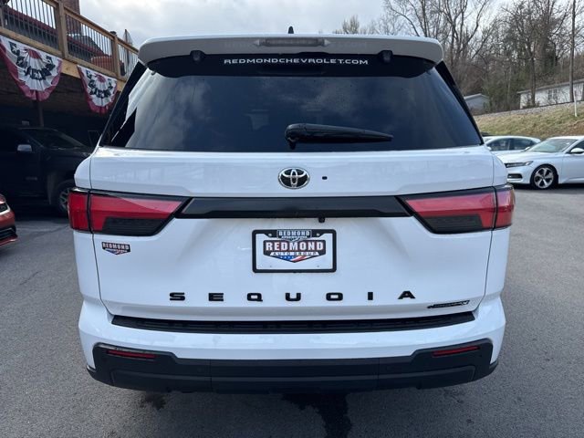 Used 2025 Toyota Sequoia Platinum image 7