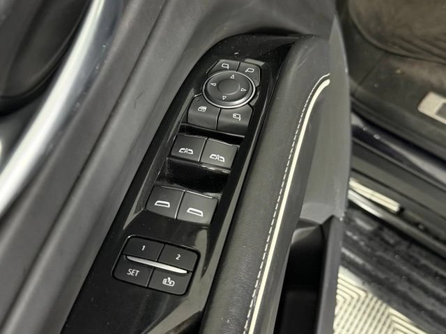 Used 2022 Cadillac Escalade ESV Sport Platinum AWD/4WD image 30