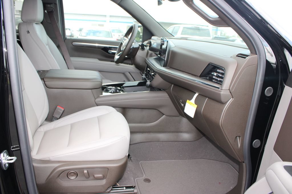New 2026 Chevrolet Tahoe LT w/ Comfort Package RWD image 29