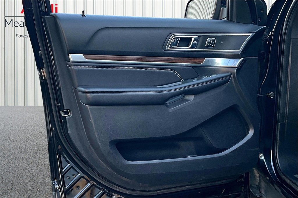 Used 2019 Ford Explorer Limited w/ Class III Trailer Tow Package image 18