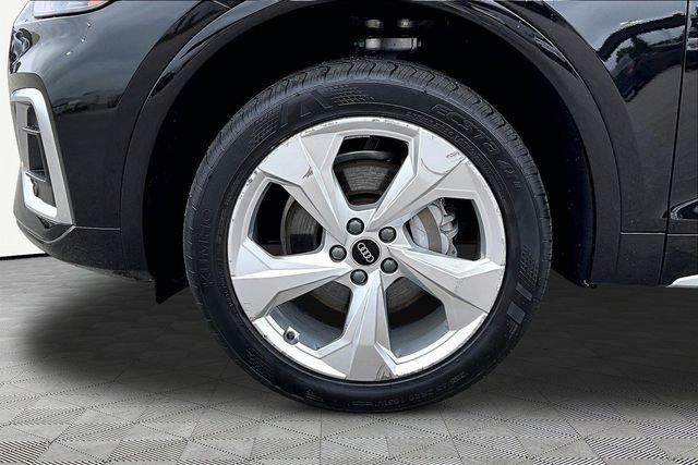 Used 2023 Audi Q5 2.0T Premium Plus w/ Premium Plus Package AWD/4WD image 8
