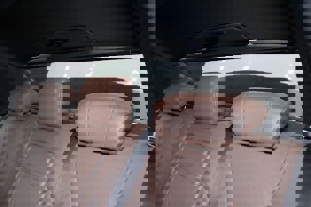 Used 2015 Mercedes-Benz S 550 4MATIC image 25