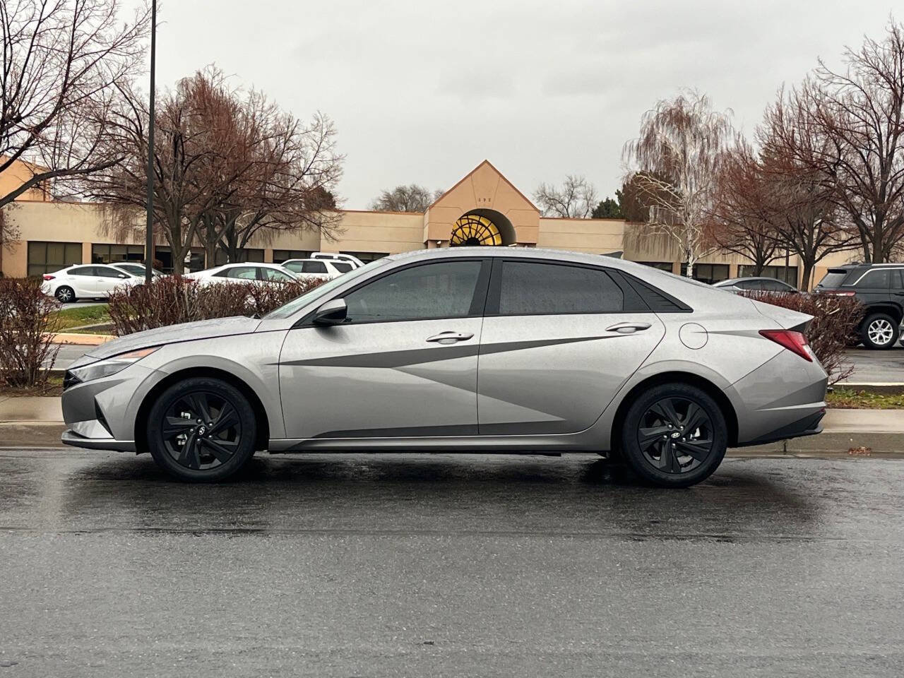 Used 2023 Hyundai Elantra Blue w/ Cargo Package image 2