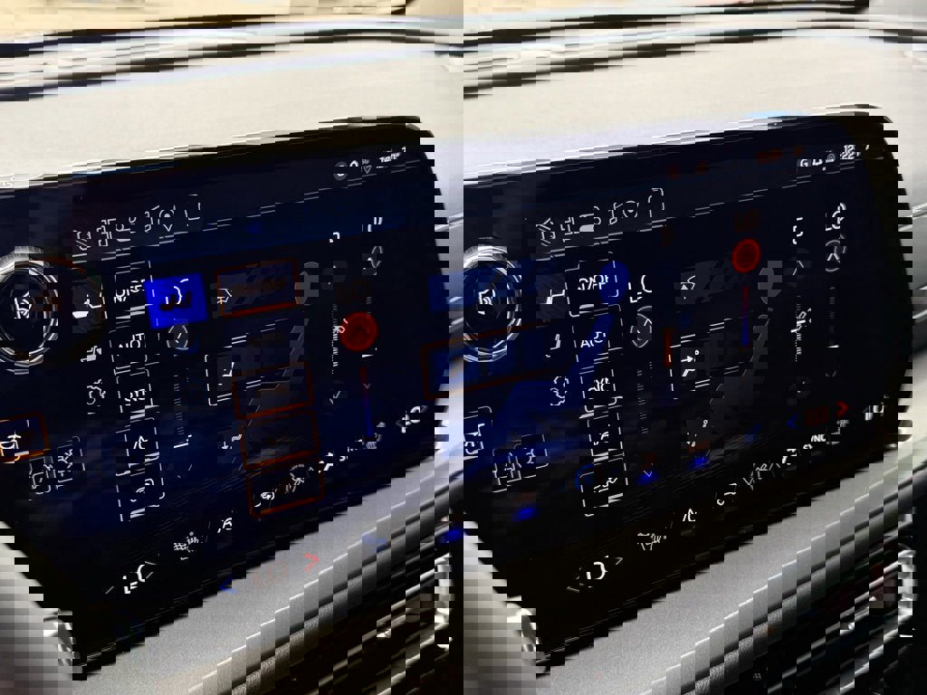 New 2026 Chevrolet Traverse LT w/ LPO, Floor Liner Package image 35