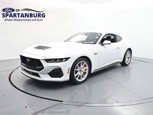 Used 2024 Ford Mustang GT Premium RWD image 3