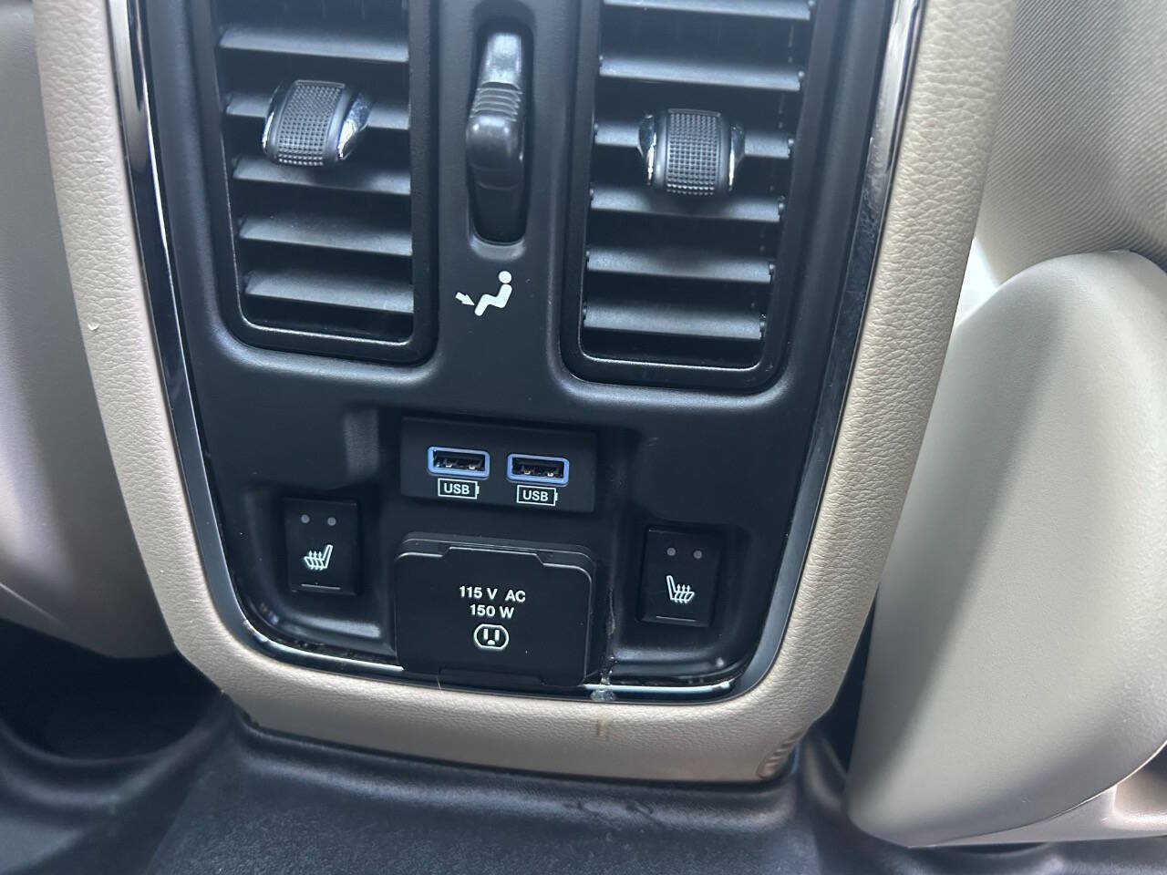 Used 2020 Jeep Grand Cherokee Limited w/ Luxury Group II AWD/4WD image 29