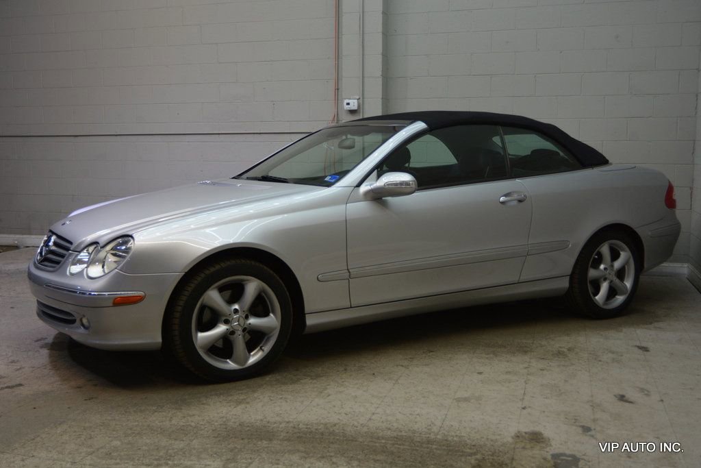 Used 2005 Mercedes-Benz CLK 320 Cabriolet image 30