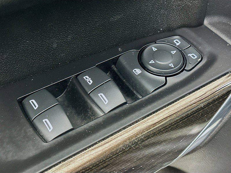 Used 2021 Chevrolet Silverado 1500 LT Trail Boss w/ Bed Protection Package image 17