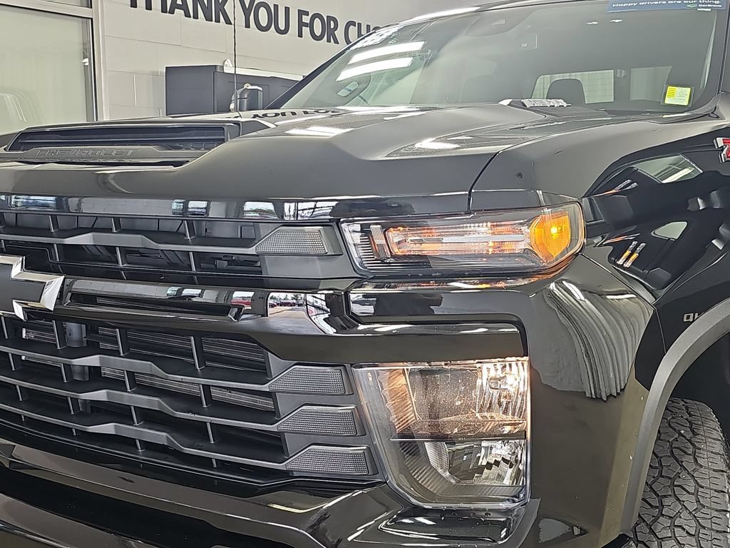 Certified 2025 Chevrolet Silverado 2500 Custom w/ Custom Value Package AWD/4WD image 35