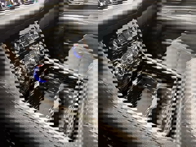 Used 2021 GMC Yukon Denali w/ Denali Premium Package image 18