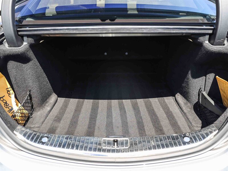 Used 2015 Mercedes-Benz S 550 Sedan image 32