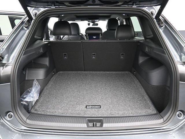 New 2026 Volkswagen Tiguan SE R-Line AWD/4WD image 12