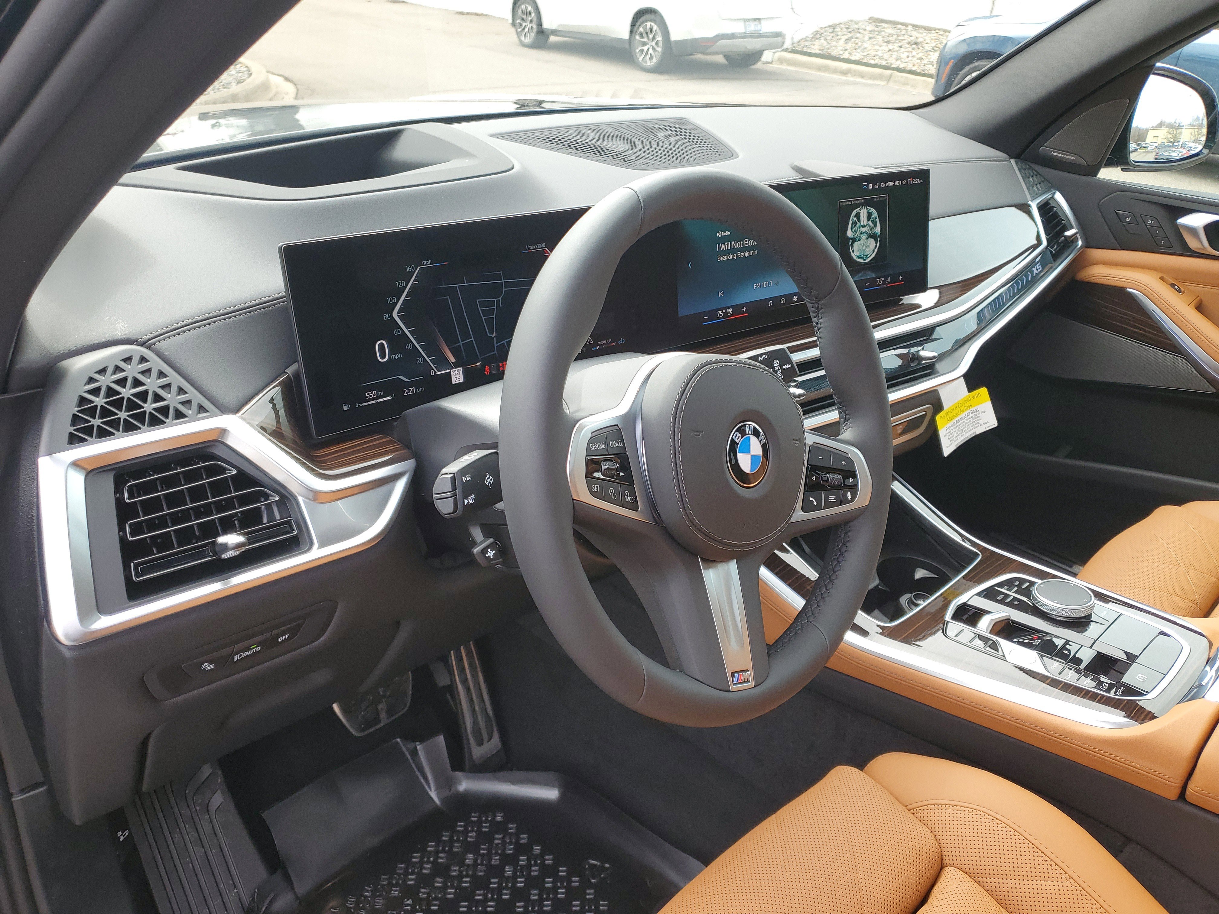 New 2026 BMW X5 xDrive40i w/ M Sport Package AWD/4WD image 10