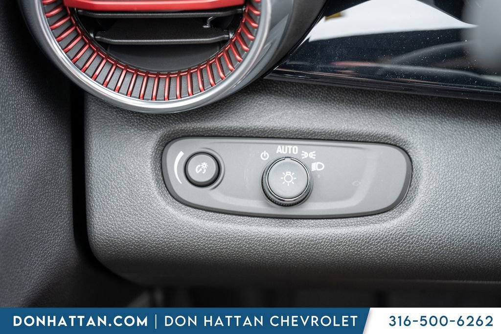 New 2026 Chevrolet Trax RS w/ Sunroof Package FWD image 15