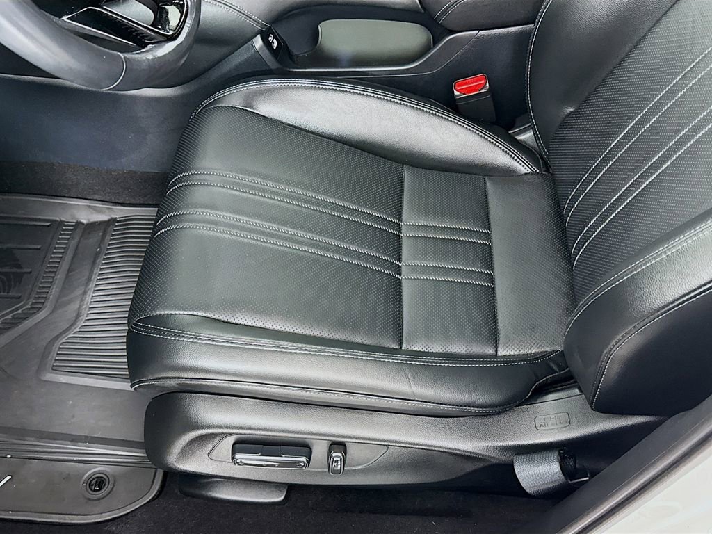 Used 2023 Honda HR-V EX-L image 13