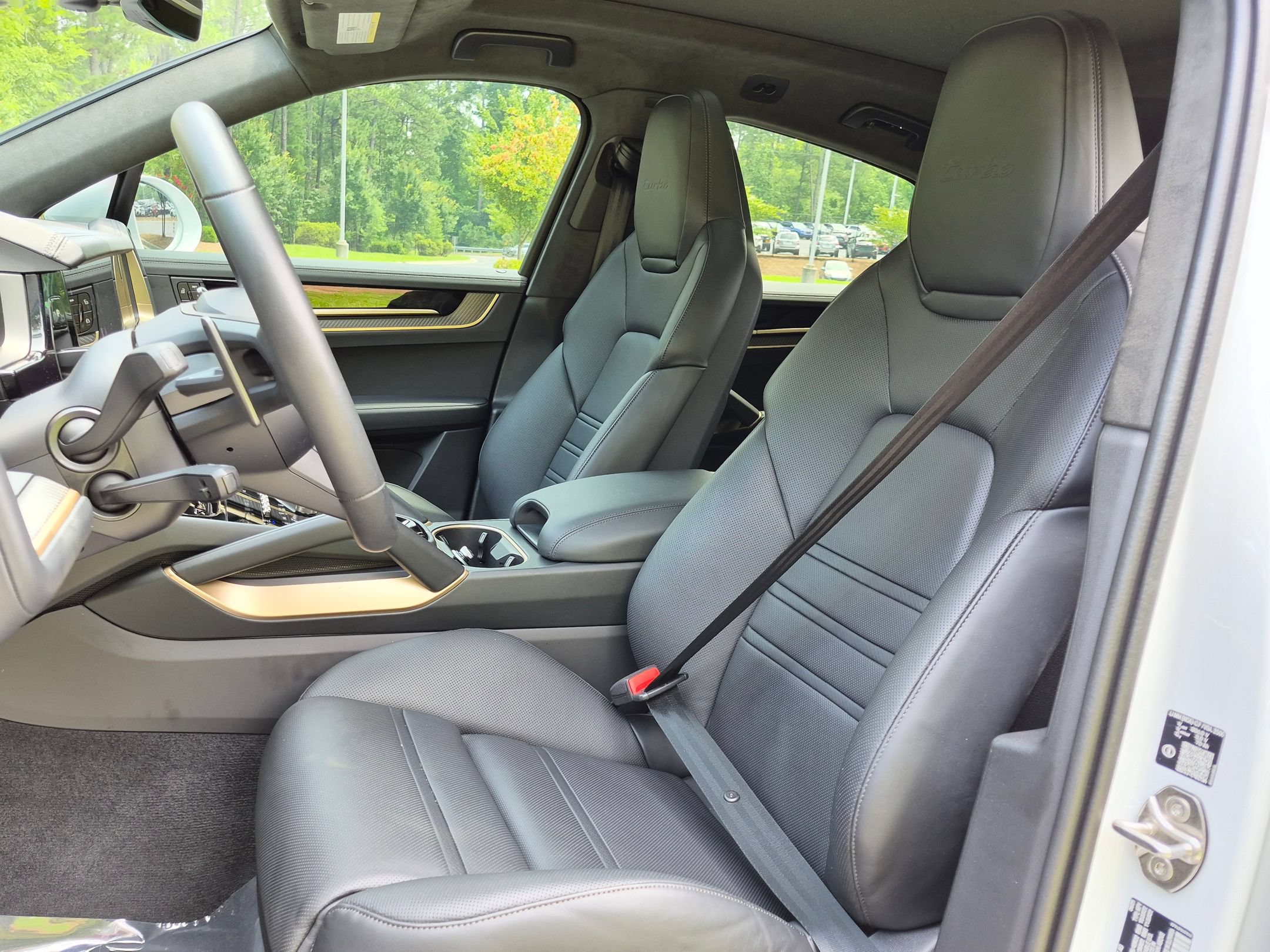 Certified 2026 Porsche Cayenne Turbo AWD/4WD image 5