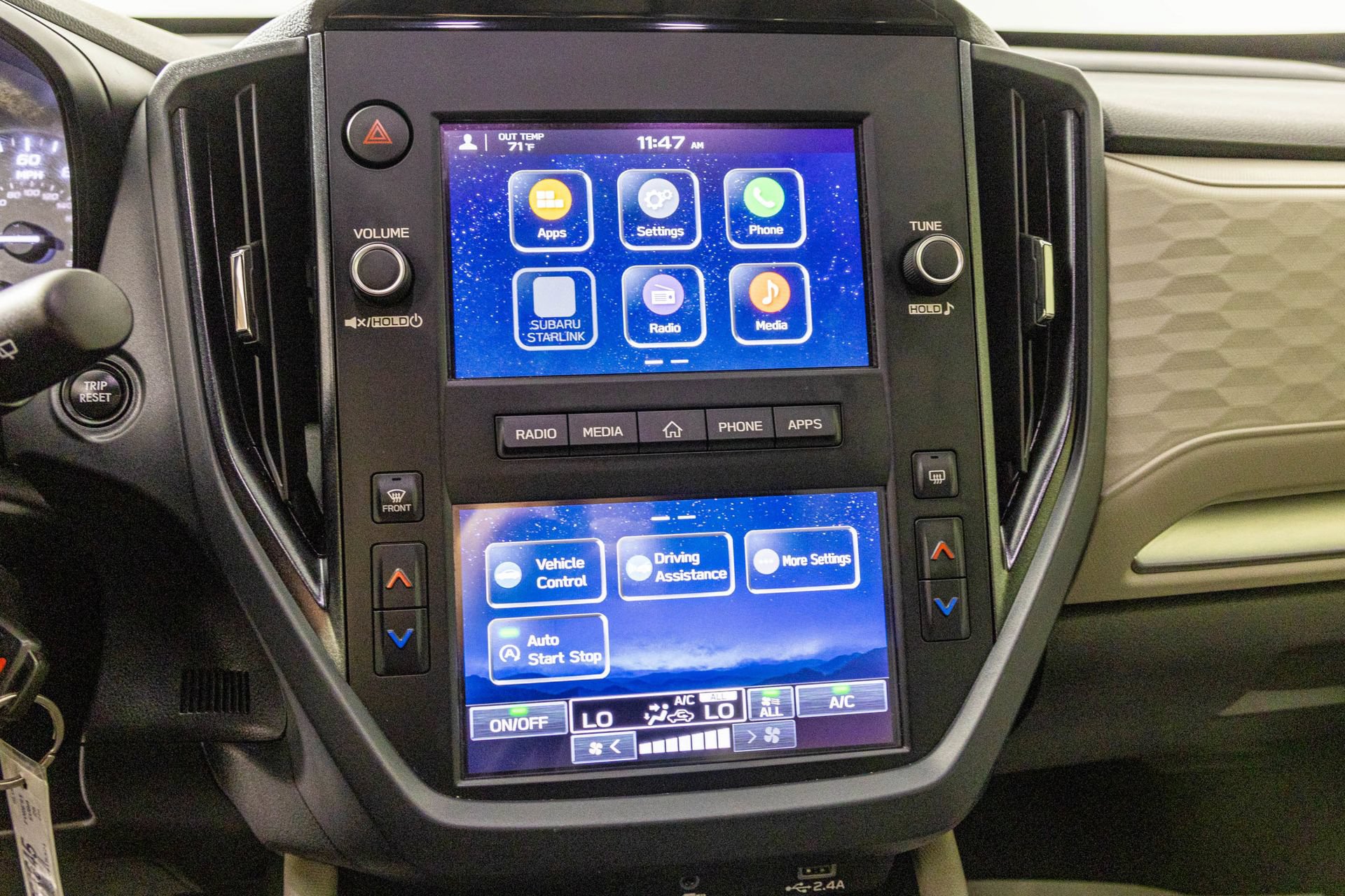 Used 2025 Subaru Forester AWD/4WD image 23