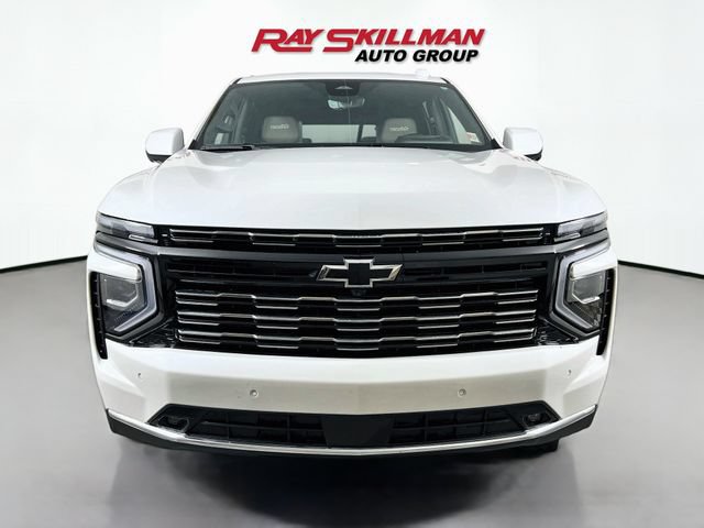 Used 2025 Chevrolet Tahoe High Country AWD/4WD image 2