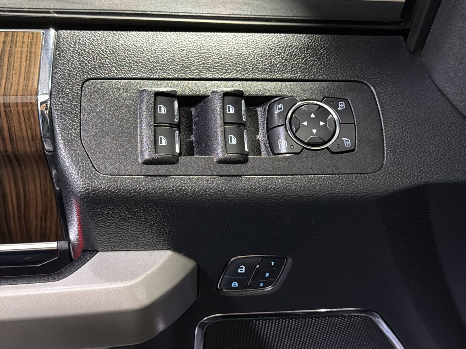 Used 2016 Ford F150 Lariat w/ Equipment Group 501A Mid AWD/4WD image 34