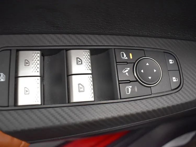 Used 2024 Mitsubishi Outlander SEL image 22