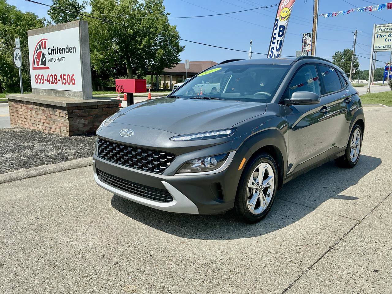 Used 2023 Hyundai Kona SEL FWD image 1