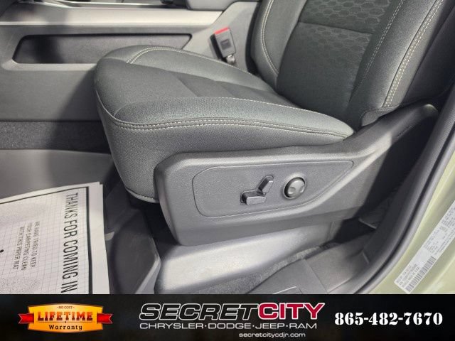 New 2026 RAM 1500 Big Horn AWD/4WD image 14
