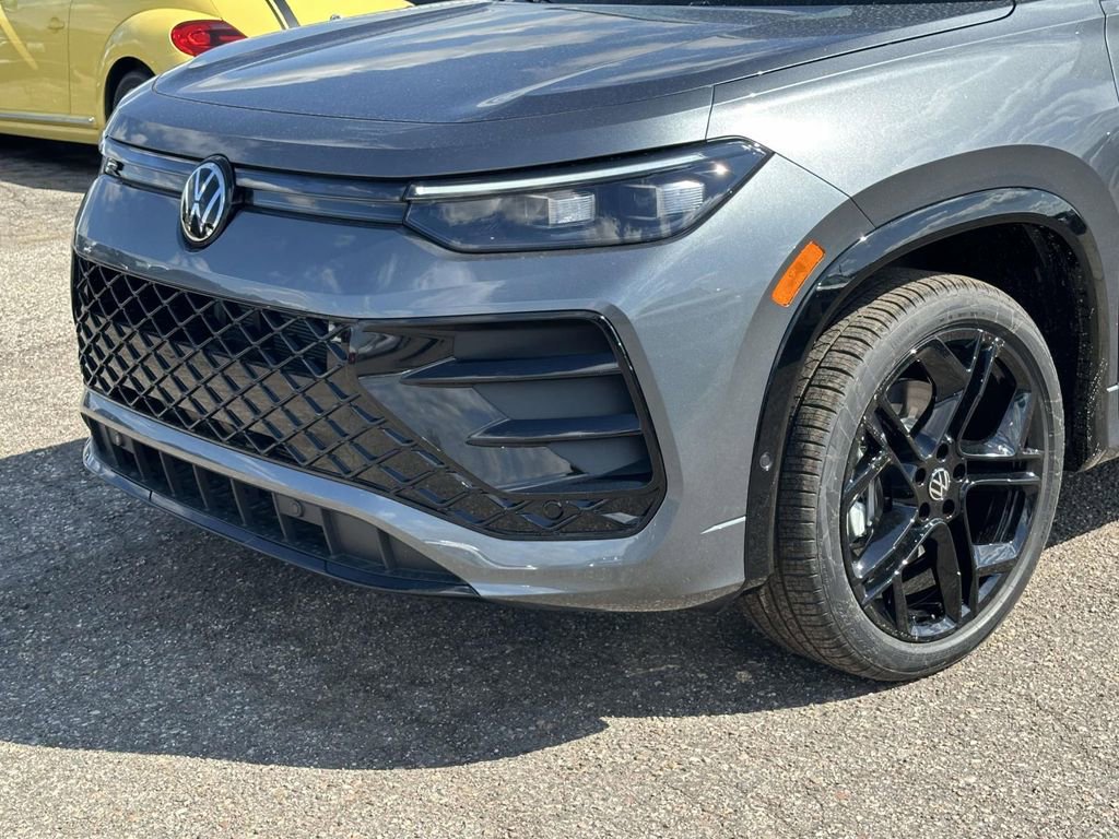 New 2026 Volkswagen Tiguan SE R-Line AWD/4WD image 6