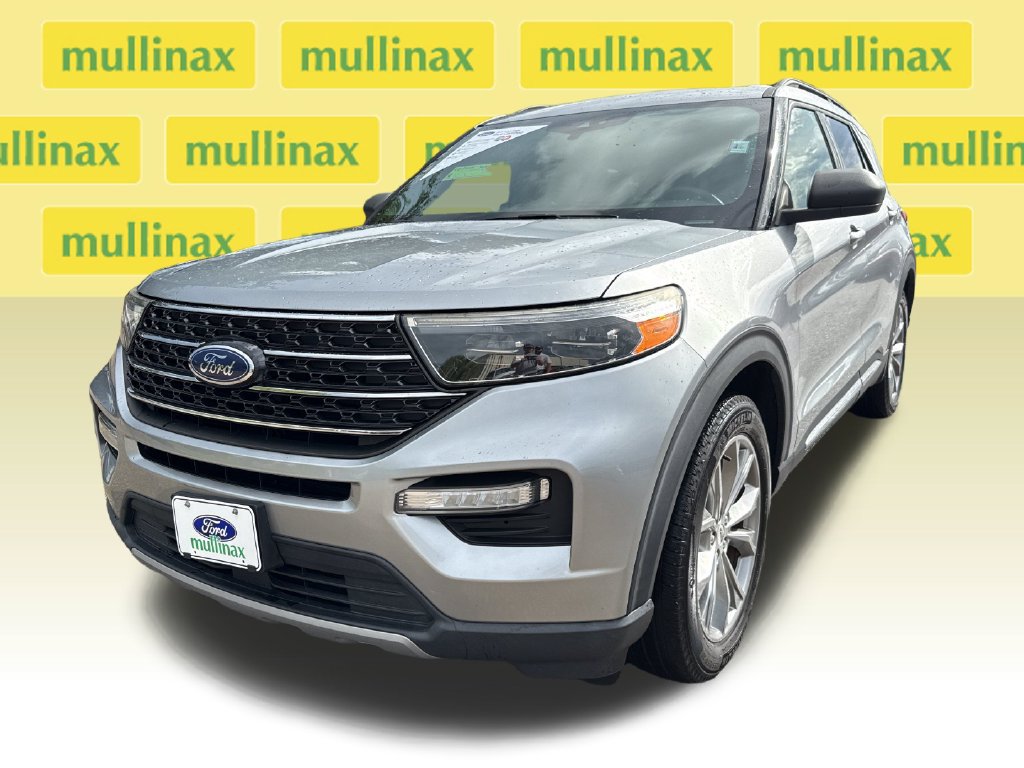 Used 2020 Ford Explorer XLT w/ Equipment Group 202A RWD image 11