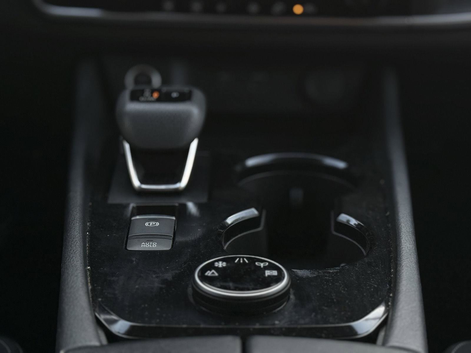 Used 2023 Nissan Rogue SV image 19