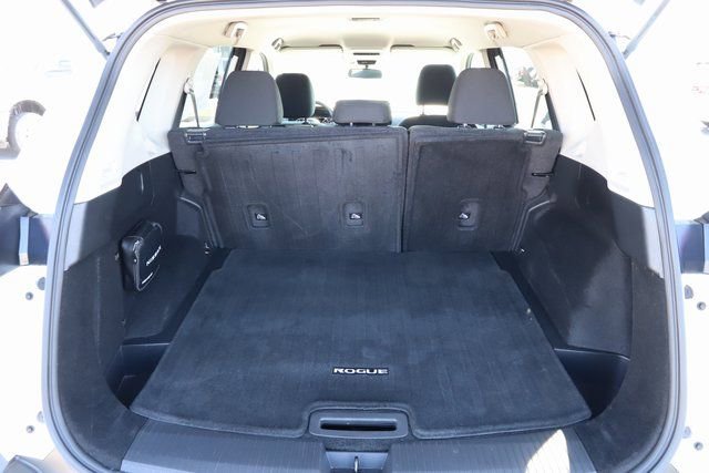 Used 2023 Nissan Rogue S image 8