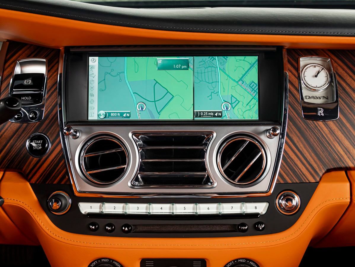 Used 2016 Rolls-Royce Dawn image 19