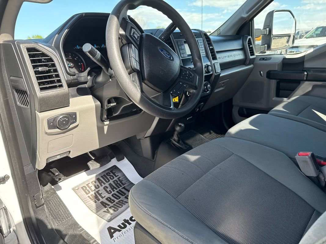 Used 2017 Ford F350 XL image 21