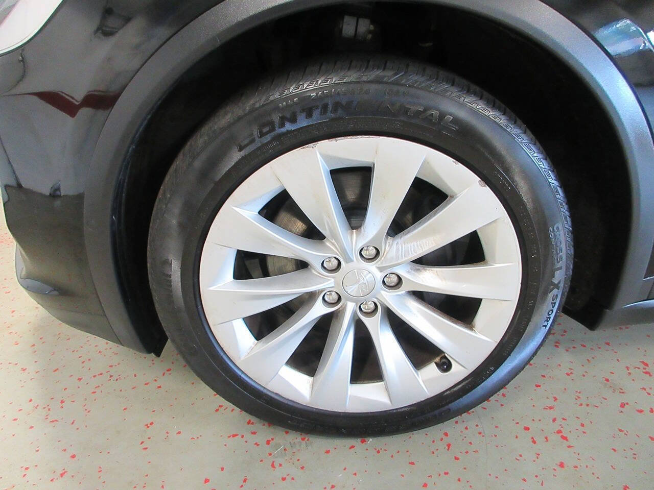 Used 2017 Tesla Model X 75D AWD/4WD image 9