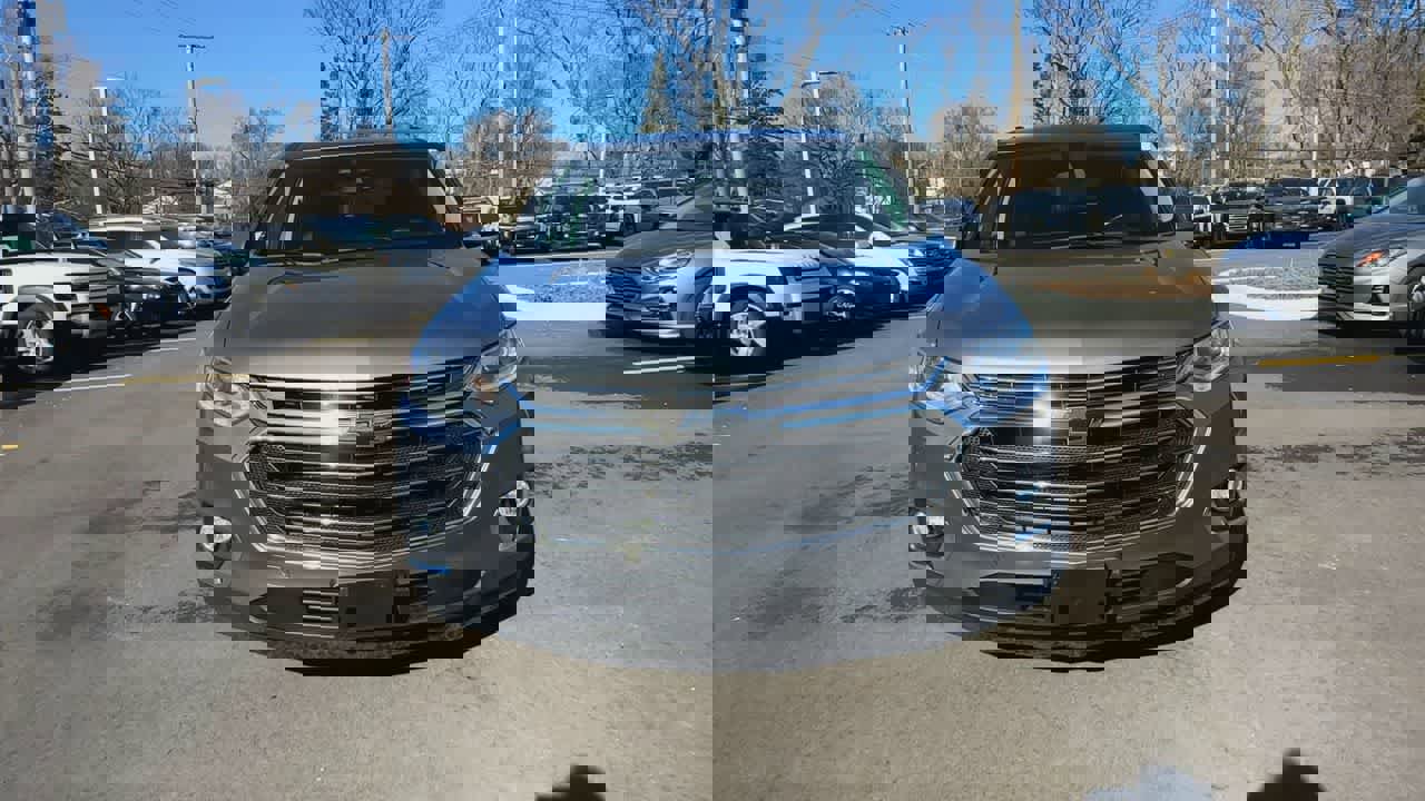 Used 2019 Chevrolet Traverse LT image 3