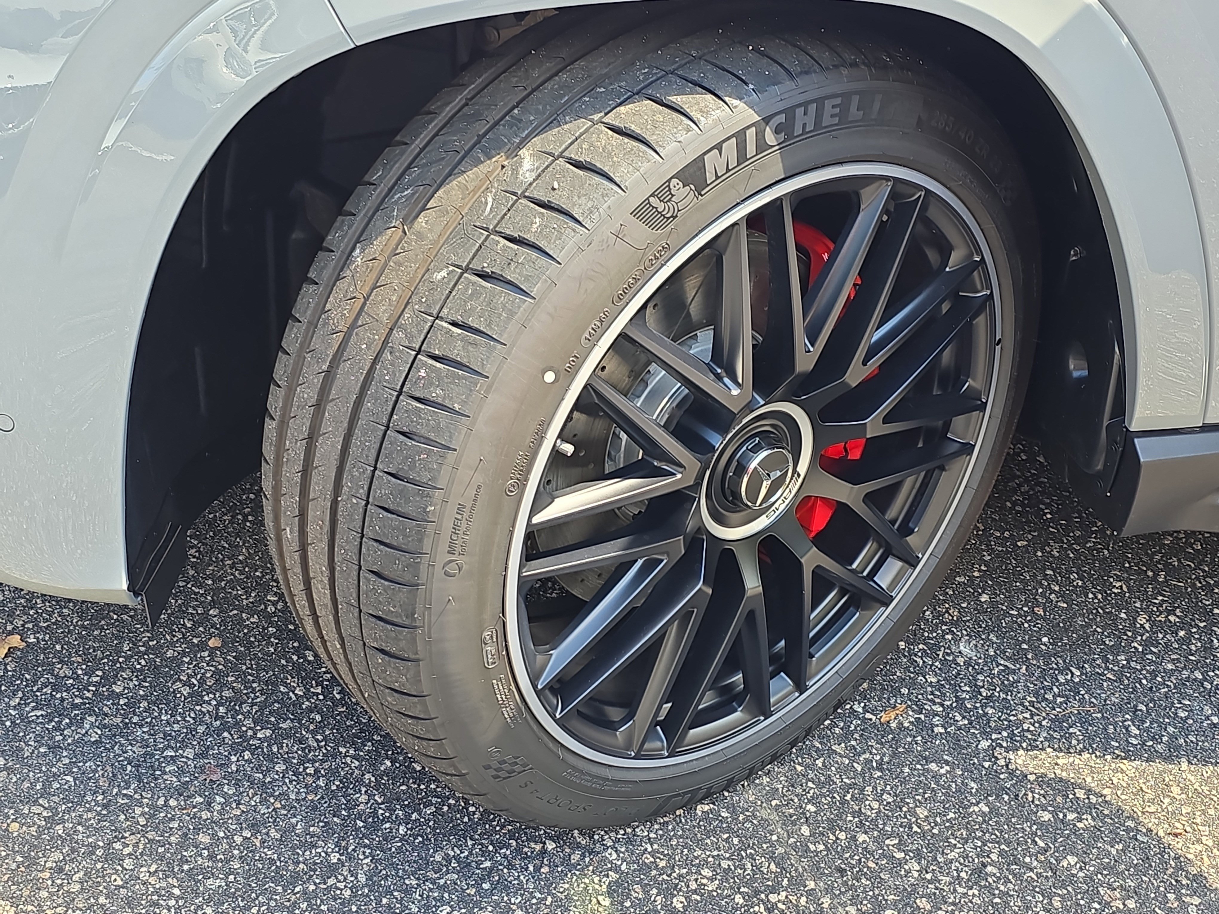 New 2026 Mercedes-Benz GLS 63 AMG 4MATIC image 33