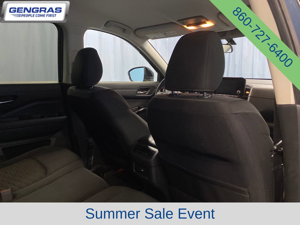 Used 2022 Nissan Pathfinder SV AWD/4WD image 38
