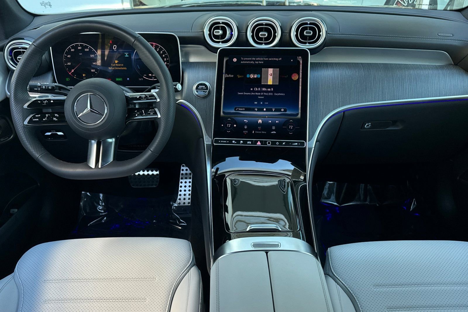 Used 2025 Mercedes-Benz GLC 350e 4MATIC image 5