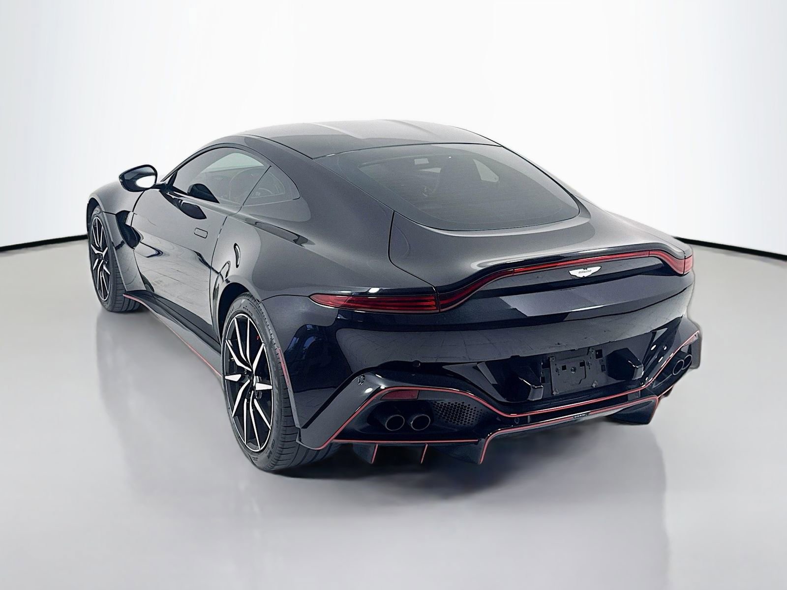 Used 2020 Aston Martin V8 Vantage Coupe RWD image 5