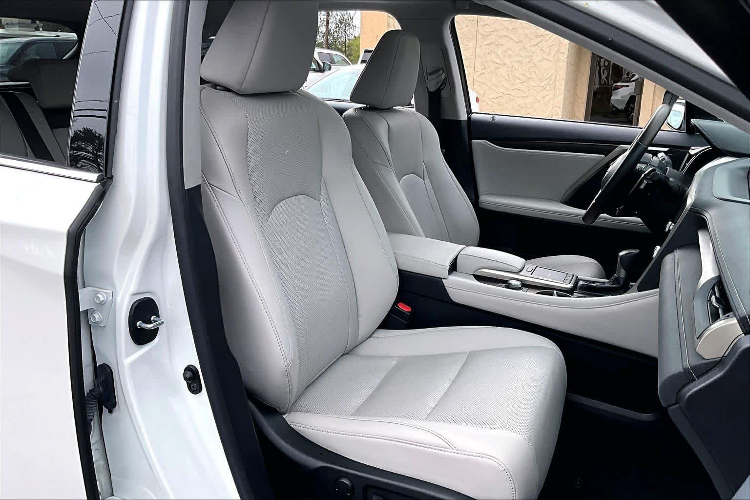 Used 2022 Lexus RX 350 FWD w/ Premium Package image 9