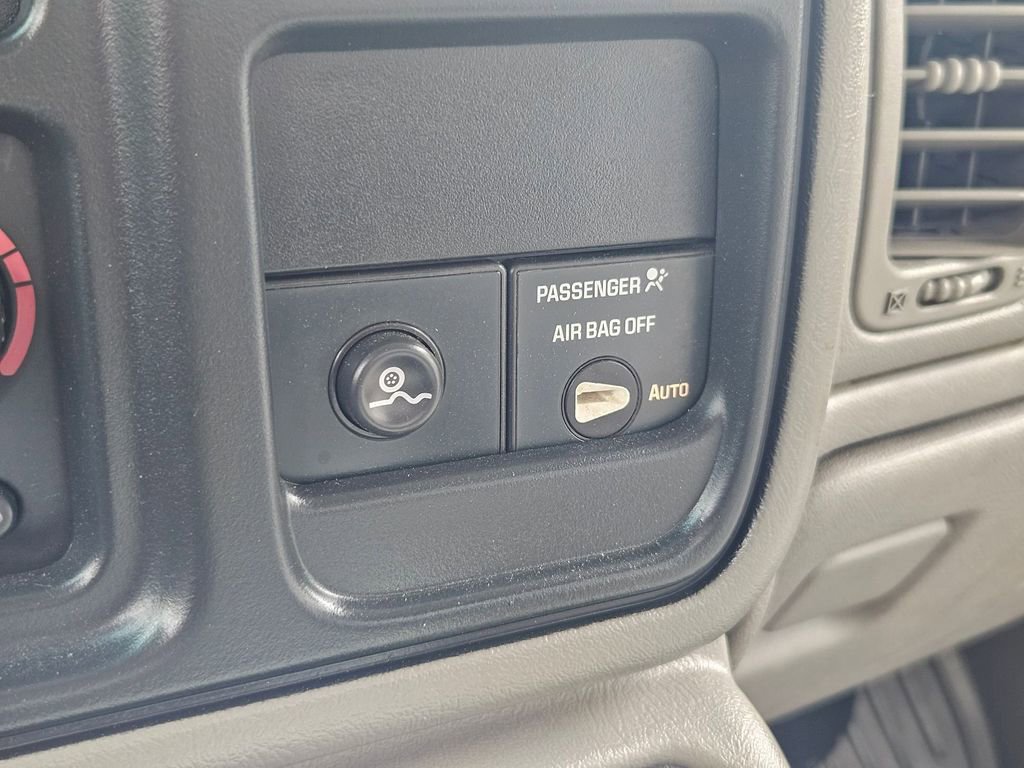Used 2004 Chevrolet Silverado 1500 LT w/ Light Duty Power Package RWD image 24