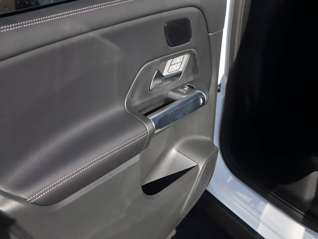 New 2026 Mercedes-Benz GLB 250 4MATIC image 20