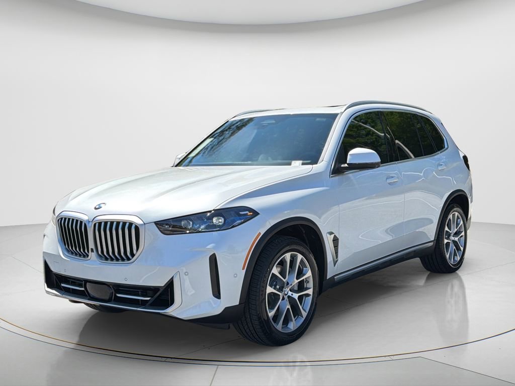 New 2026 BMW X5 xDrive40i w/ Parking Assistance Package