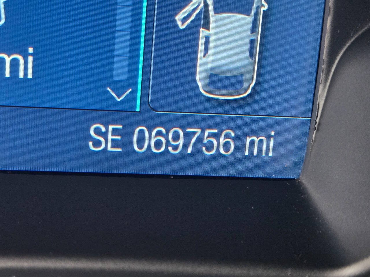 Used 2014 Ford Focus SE w/ SE Winter Package FWD image 17
